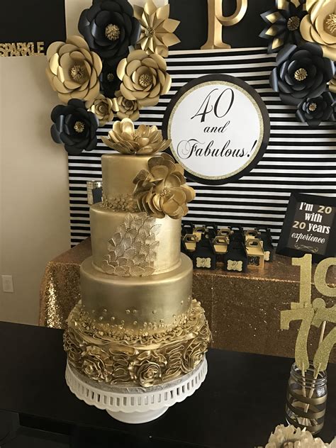 Gold cake, 40 and fabulous! | 40th birthday decorations, Birthday