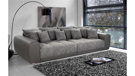 We researched the best options to help you find the perfect one for your living space. Big Sofa MOLDAU XXL Megasofa in grau hellgrau mit Kissen