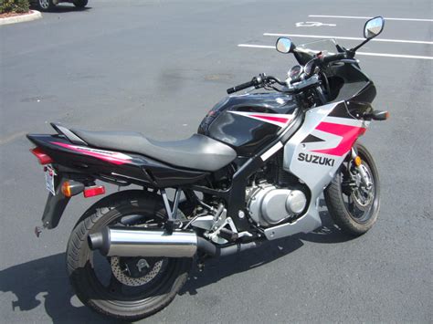 The engine produces a maximum peak output power of and a maximum torque of. motorcycles: The Suzuki GS 500 F is the ideal