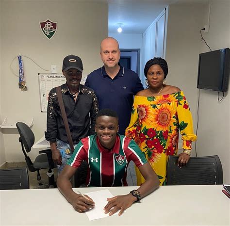 © suara.com striker fluminense, kayky, akan gabung manchester city mulai musim depan. Metinho e Kayky, destaques do sub-17, assinam primeiro ...