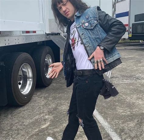 15 cutest behind the scene pictures of eddie munson from the stranger things set