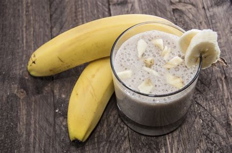 Make sure to see your doctor or a dietitian first to find out how much weight you need to gain, and gain weight slowly at a rate of 1 to 2 pounds per week. Fruit Smoothies for Weight Gain | LIVESTRONG.COM