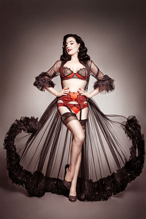 Dita Von Teese Grew Up Fascinated By The Golden Age Of Cinema Pin Up