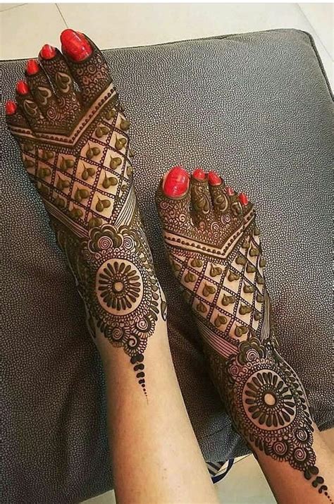 90 Beautiful Leg Mehndi Designs For Every Occasion