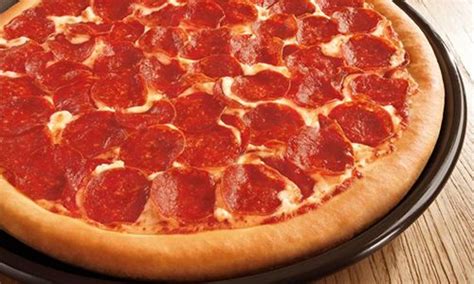 Not only will they be given a kitchen tour to understand how pizzas are made. Pizza Hut Canada Deals: Large Favourites Deal for $14.99 ...