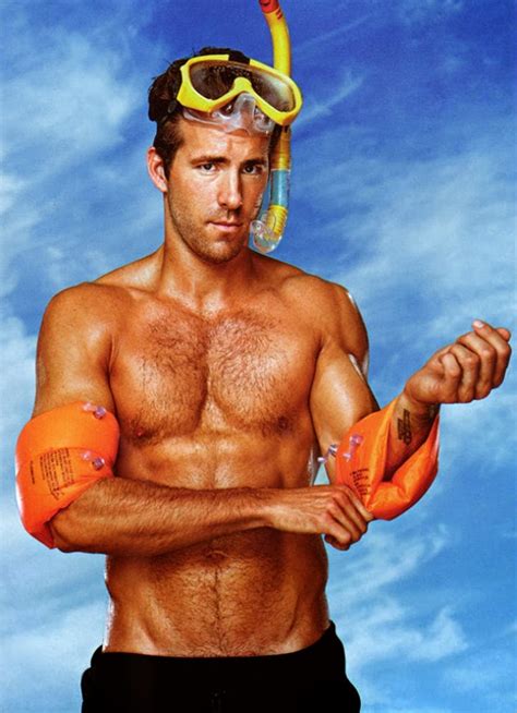 What The Heck Trending Now Ryan Reynoldss Sexiest Photos Top 10