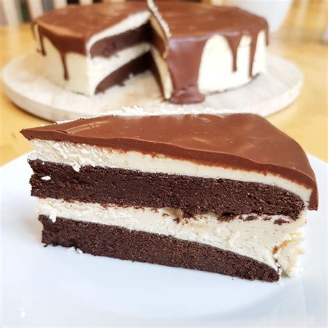Low - Carb und Keto Schoko-Mandelcreme Torte Torten Kuchen