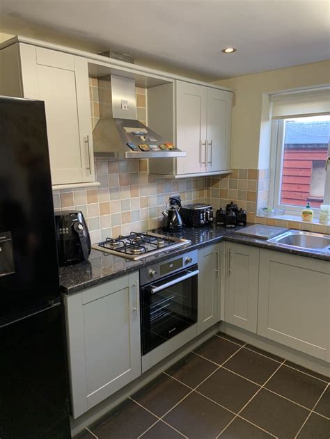 Cummings cabinets & cntrtps designs all kitchen cabinets that are all solid wood, constructed from the highest quality woods available. Spraying Kitchen Cupboards In Bolton | Cabinets ...