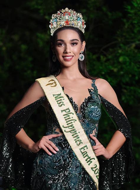 Miss Philippines Earth 2021 Is Naelah Alshorbaji