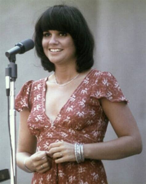 The First Lady Of Rock Sexy Photos Of A Babe Linda Ronstadt On The Stage Vintage Everyday
