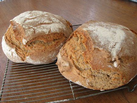 It contains a bit of gluten, but not nearly as much as wheat, and that squishy deli rye is mostly made from wheat flour that has been supplemented with a small percentage of rye an old german word for this type of bread, pumpernickel, comes from the root words for flatulence. Whole Grain German Graubrot | Recipe | German bread ...