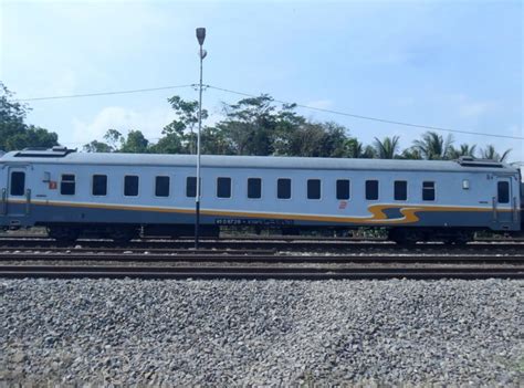 Kereta Api Gajayana Penghubung Malang Dan Jakarta Blog Tiket Kereta Api
