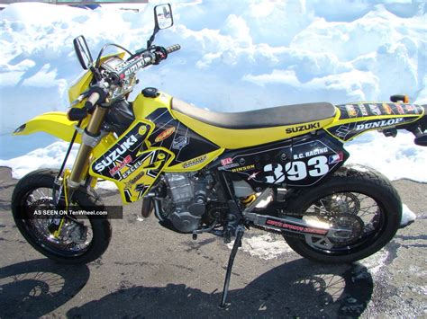 Fuel consumption of the bike is around 45 mpg and it can provide up to 100 miles of fuel tank range. 2005 Suzuki Dr - Z 400 Sm Supermoto