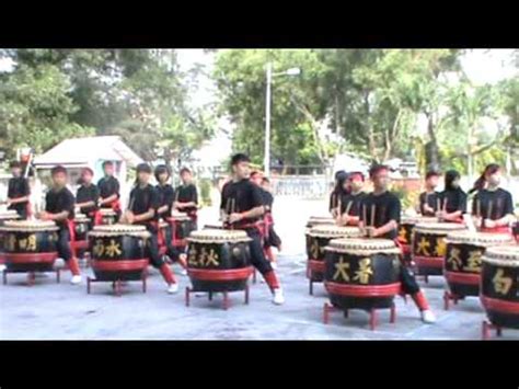 Keistimewaan gendang 24 musim atau gendang cina upload, share, download and embed your videos. GENDANG 24 MUSIM SMK TAMAN YARL - YouTube