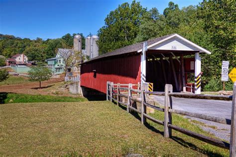 Red Covered Bridge In Lancaster County Pa Covered Bridges Lancaster