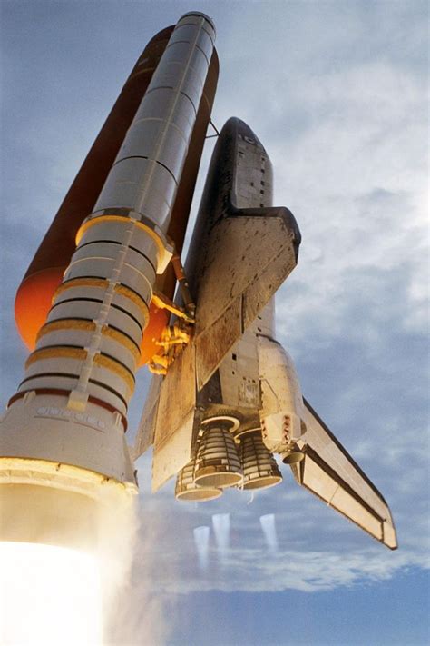 Credit Nasa First Space Shuttle Space Shuttle Nasa Astronauts