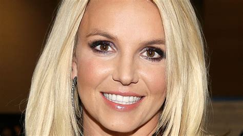 Britney Spears Surprising Relationship With Whitney Houston