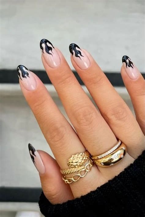 17 Stunning Black French Tip Nails That You Must Try In 2022