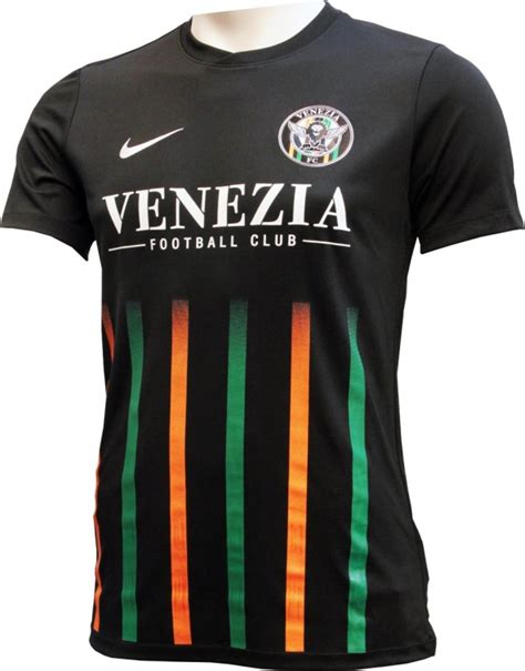 Venezia in actual season average scored 15.00 goals per match. Maglia Calcio Venezia
