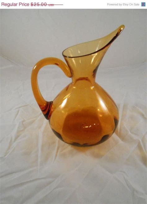 Awesome Vintage Orange Glass Pitcher In Great Condition Glass Pitchers Modern Vintage