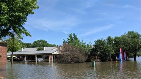 Arkansas Flooding Levee Breach Prompts Holla Bend Evacuations