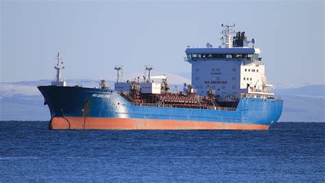 tanker bro developer moored in brodick bay anchorage isle … flickr