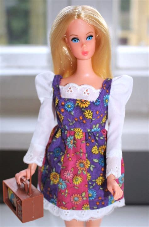 Busy Barbie In Picture Me Pretty Both 1972 Barbie Fashion Barbie