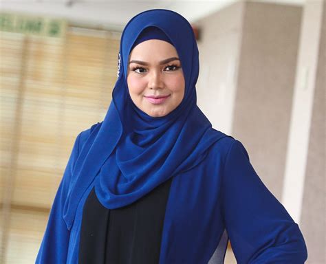 Born 11 january 1979) is a malaysian singer, songwriter, actress and businesswoman with more than 300 local and international awards. Siti Nurhaliza rides on after falling off bicycle in event ...