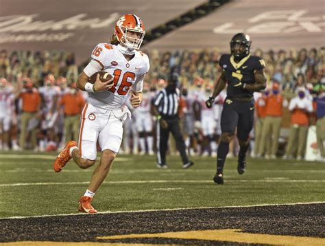 Clemson at home vs carolina in 2006.by: Virginia vs. Clemson FREE LIVE STREAM (10/3/20) | Watch ...