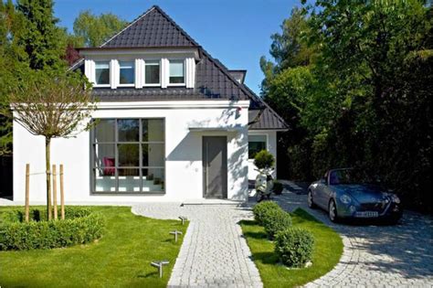 1992 wurde der designer roberto menichetti als assistent von sander für die damenkollektion angeheuert. Luxury Villa for sale in Hamburg, Germany. | Luxus villa ...