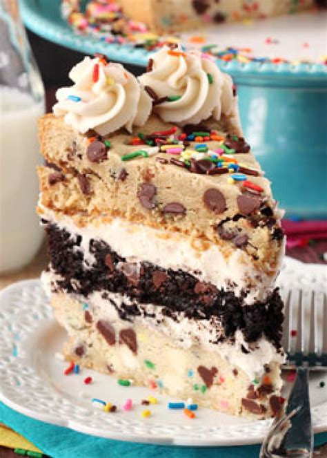 With chocolate chips and cinnamon in the middle and on top, it never fails to please all ages. Ultimate Layered Chocolate Chip Cookie Cake Recipe | Just ...