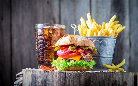 burgers, Drinking glass, Fries, Food Wallpapers HD ...