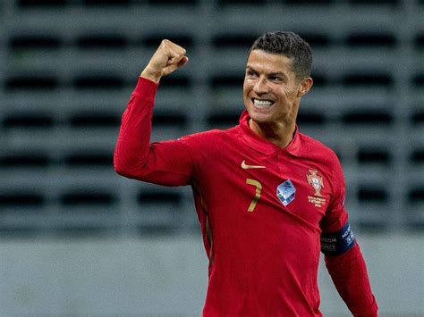 36 (born 05 feb, 1985). Cristiano Ronaldo became only the 2nd player in men's soccer history to score 100 international ...