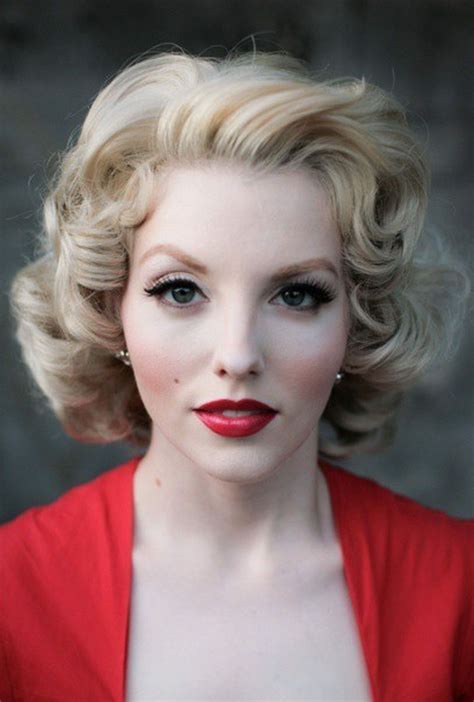 For short or medium length hair, this style is perfect. 50s pin up hairstyles idea for short hair trends hair ...