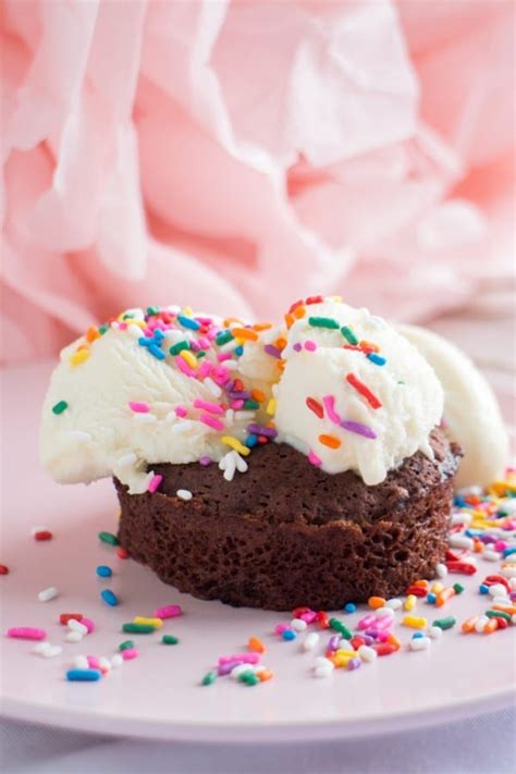 Maybe you would like to learn more about one of these? 175 Calorie Birthday Cake Ice Cream Brownie - Brooklyn ...