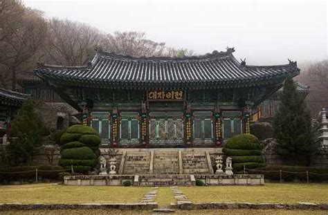 Beomeosa Temple Busan South Korea Beomeosa Temple Photos And More