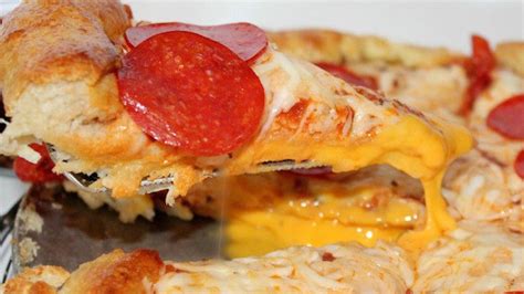 Insane Pizza Made With Grilled Cheese Crust Looks Too Good To Be True