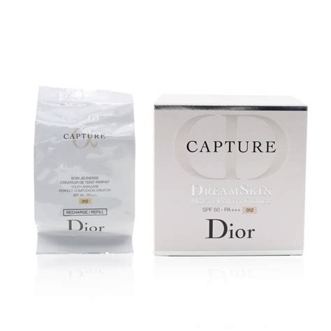 Christian Dior Capture Dreamskin Moist And Perfect Cushion Spf 50 With