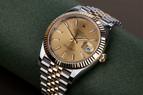 How to wind a datejust and submariner to wind the rolex datejust ii and submariner watches and set their dates correctly, we can use the same the process for the daytona is similar to that of the submariner and datejust, but much simpler. Rolex Datejust 41 Watches | ref 126333 | 'New Model' 5 ...