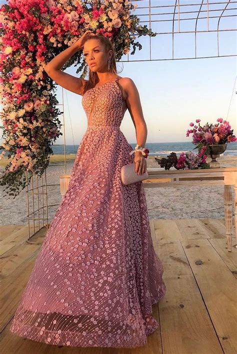 Vestido longo rosa modelos e tendências para madrinhas e formandas Bridal Bridesmaid Dresses