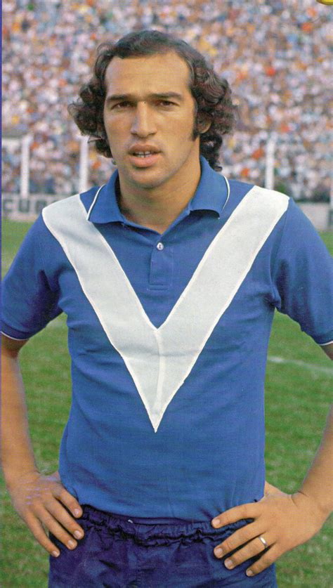 Carlos bianchi, ex futbolista y entrenador argentino; Carlos Bianchi , Velez | Futbol argentino, Imágenes de fútbol, Equipo de fútbol