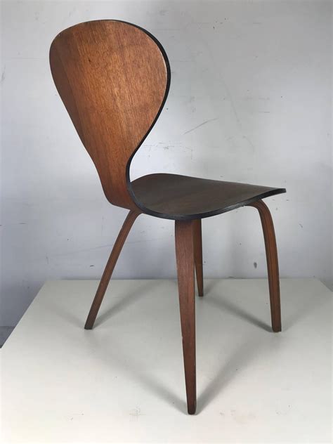 1970 bent plywood, leather & chromed metal lounge chair | attributed to javier carvajal. Classic Mid-Century Modern Plywood Chair by Norman Cherner ...