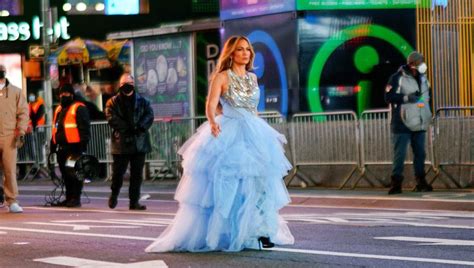 jennifer lopez drops jaws with snaps from new year s eve performance