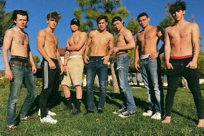 Shirtless Male Muscular Frat Jock College Hunks Group Beefcake Photo Sexiz Pix