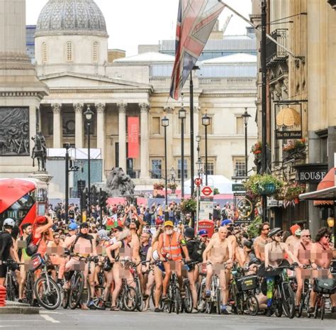 Naked Cyclists Pictured Riding Through London On Boris Bikes Metro News