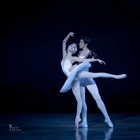 Swan Lake At Mariinsky Theatre With Alina Somova And Danila Korsuntsev