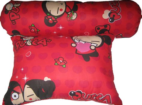 Pilih kain yang warnanya cocok dengan skema warna kamar tidur anda, terutama bed cover dan seprei. Toko Felix: BANTAL DAN GULING MOTIF KARTUN