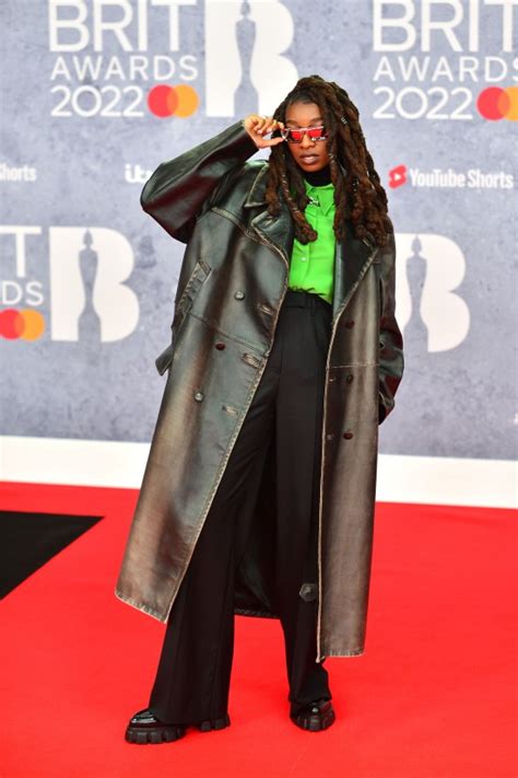 Brit Awards 2022 Red Carpet See All The Celebrity Looks