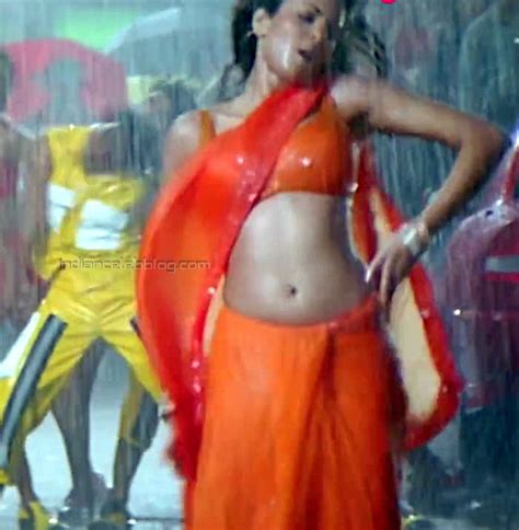 Sushmita Sen Maine Pyar Kyun Kiya Movie Hot Saree Navel Stills Hd Caps