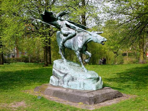 Photo Ops Equestrian Statue Valkyrie Copenhagen Denmark